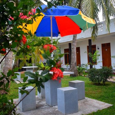 Kaushika Resort Anurâdhapura Extérieur photo